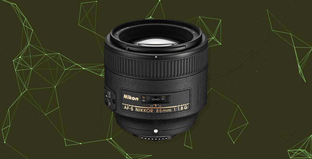 Nikon-Nikkor-85mm-f18-FX-portrait-lens