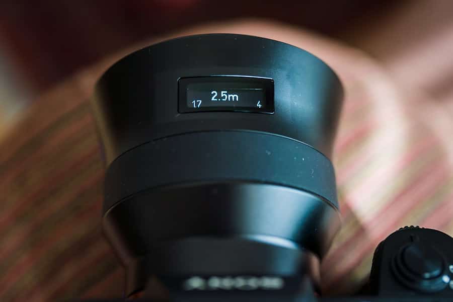 batis-18mm-review-OLED