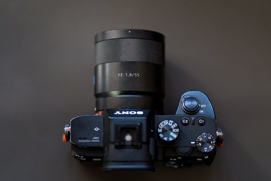 Sony-FE-Lenses-55mm-f1.8-03