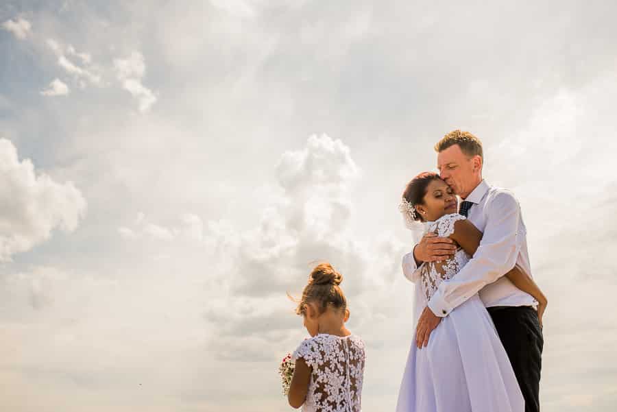 Ultimate Guide to Posed Wedding Portrait Photography - Wedding Tips