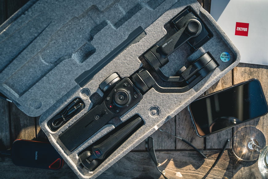 Zhiyun have provided a small detachable tripod with the Smooth 4 inside the light compressed foam storage box.