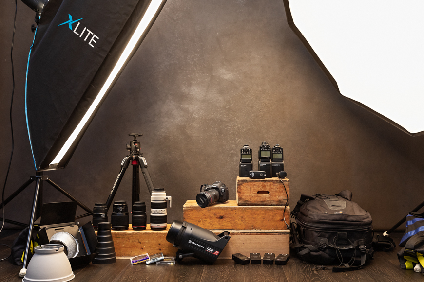 Camera and lighting equipment used for portrait photography
