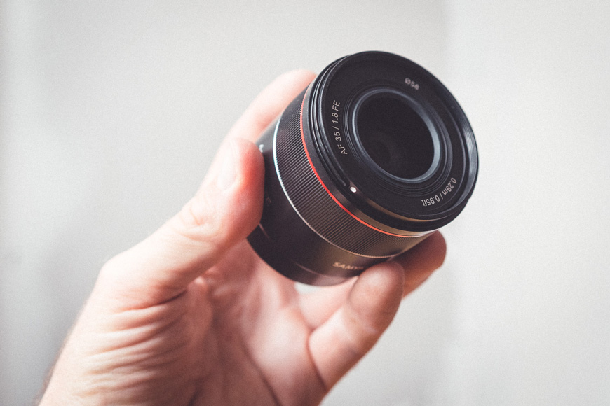 Sony FE 35mm f/1.8 Announced, Ships Early Next Month
