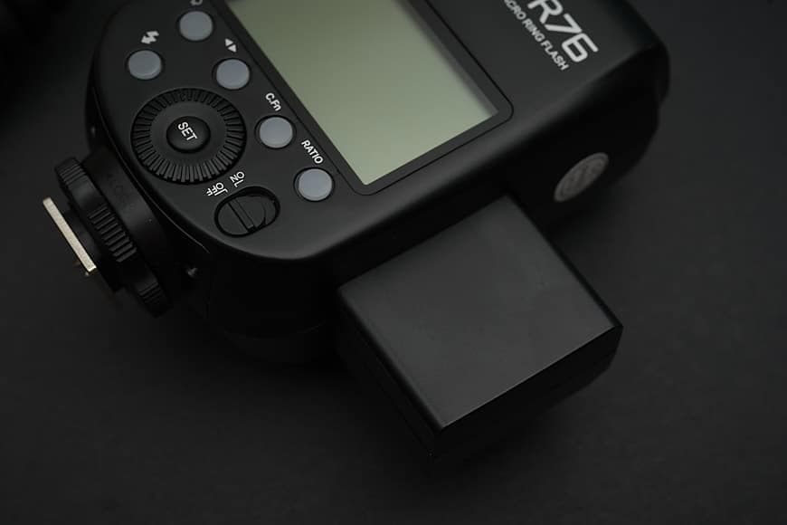 The Godox Macro Ring Flash MF-R76 comes with a rechargeable battery capable of delivering 1,000 full-power flashes.