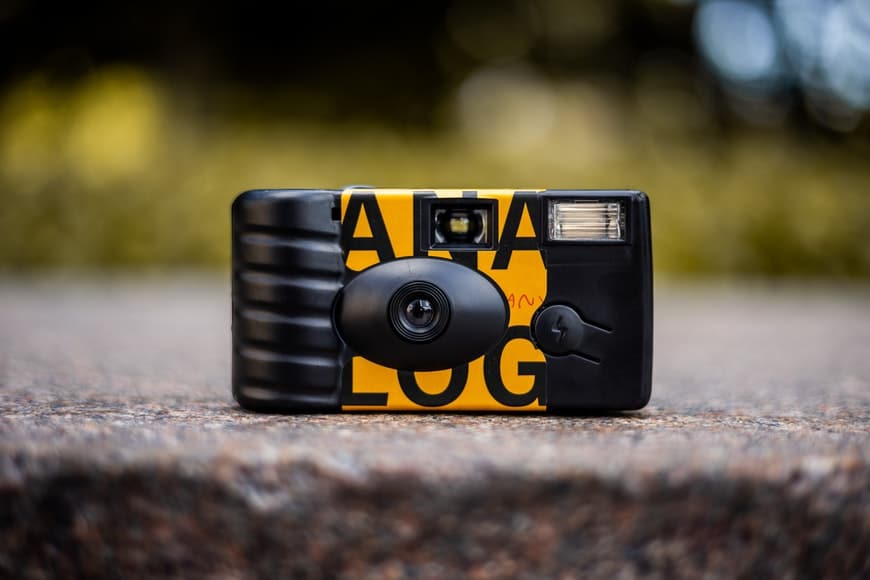 How to Use a Disposable Camera for the Best Results - Fotoworks Pro