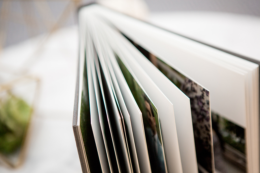 How to Choose the Best Paper for Photo Books in 2024