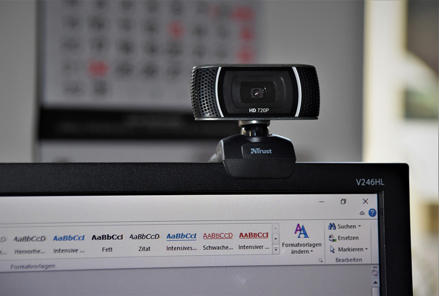 waldemar-brandt-webcam-vs-laptop