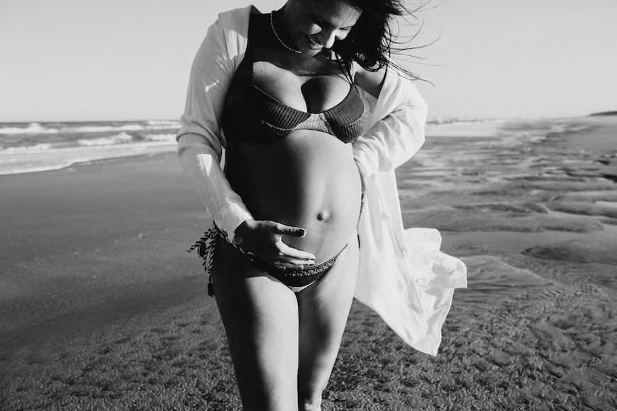 Beach Bump Beauty  Maternity Session — Kind Hearted Images