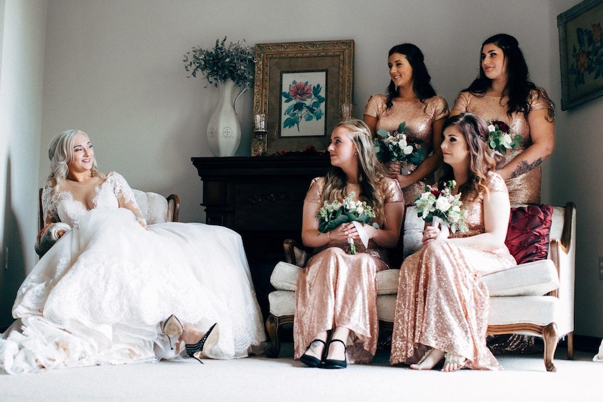 How To Shoot Bridal Party Portraits: Bridal Party Poses