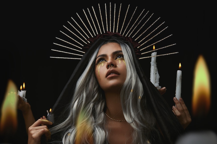 Religious painting inspired instagram photo pose