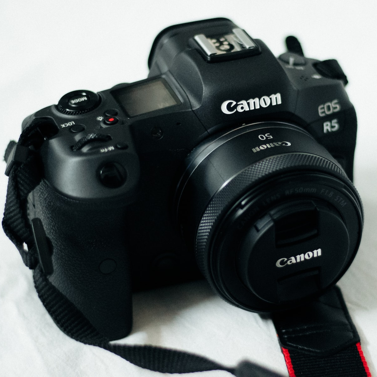 Firmware update for Canon EOS R5 instead of Mark II release in 2023