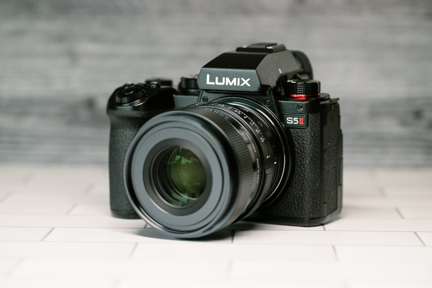 panasonic lumix s5 ii with lens