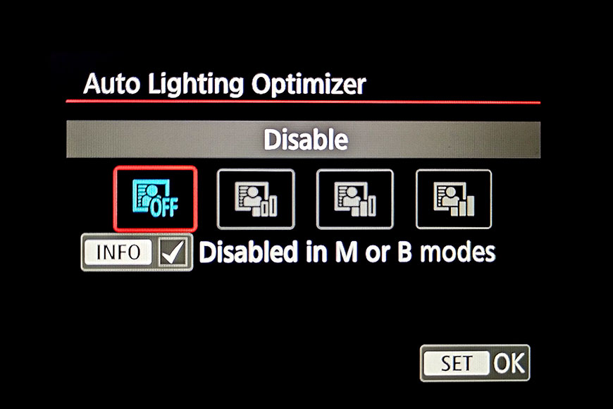 The auto lighting optimizer is displayed on the screen.