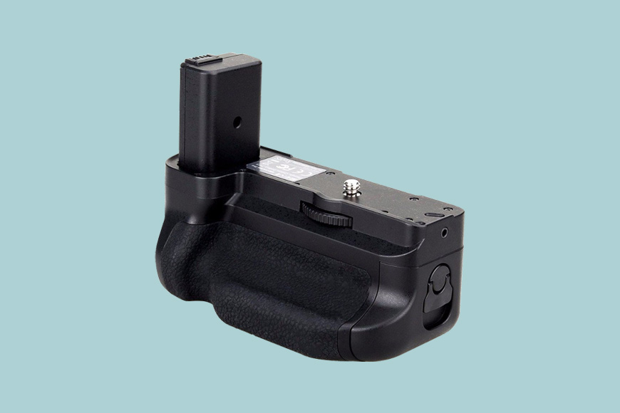 A battery grip for the canon dslr.