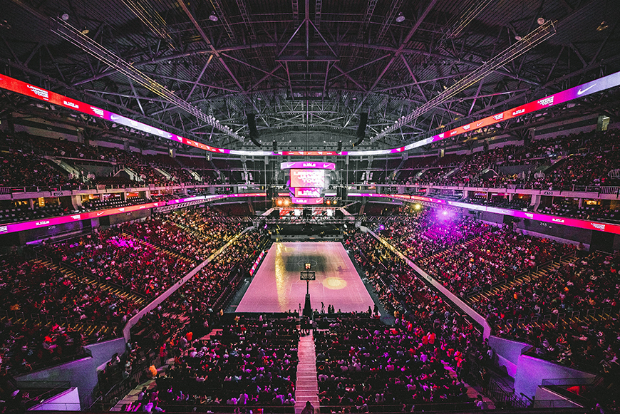 An image of a hockey arena filled with people.