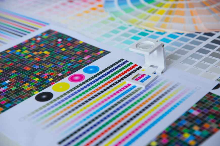 CMYK and RGB stripe loupe and color palettes