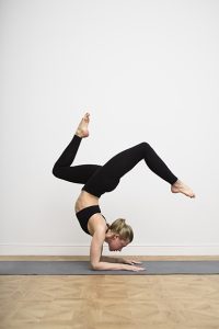 Contorted Image 18 Contortionist Poses for Surreal Portraits