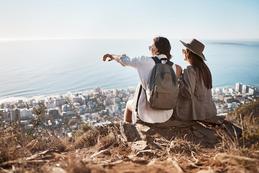 Best Travel OOTD Poses for Social Media 2