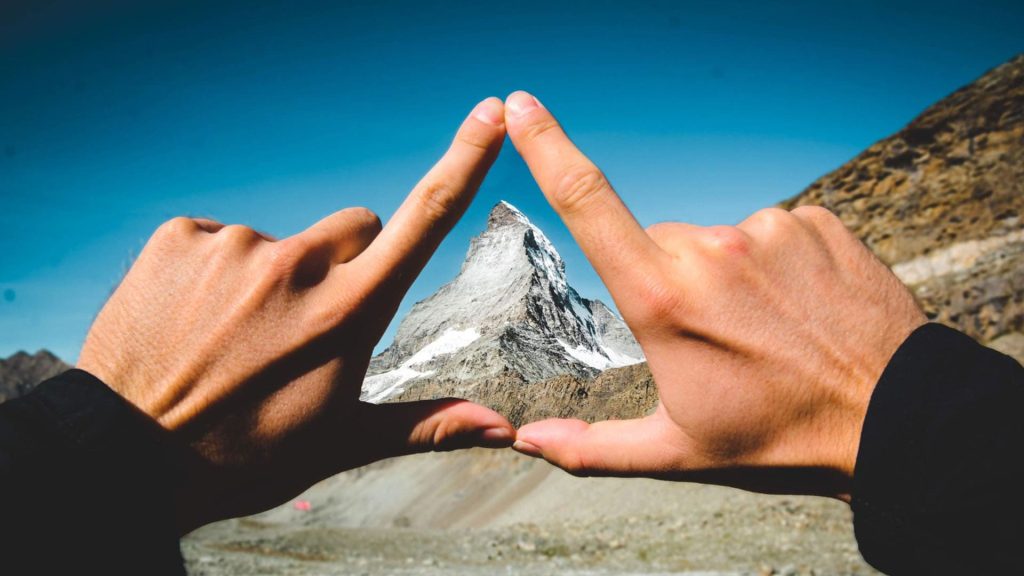How to Use the Triangle Method for Better Outdoor Photos