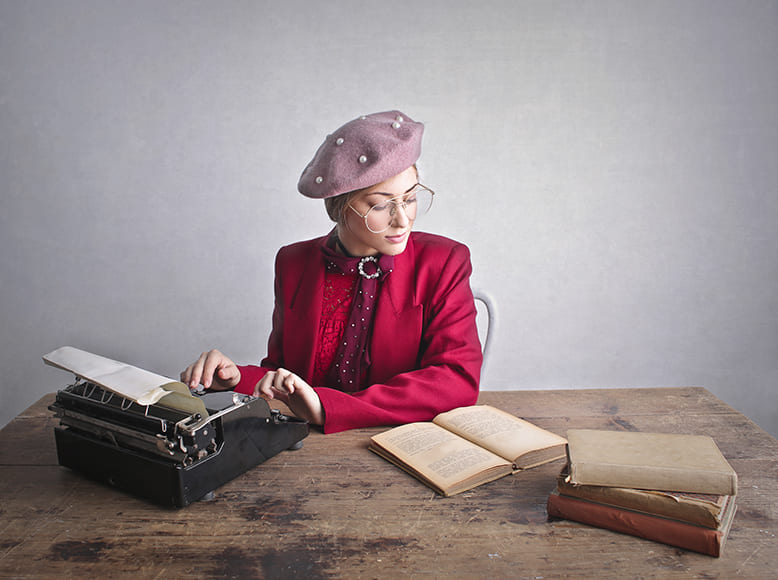 Author Poses That Work Best for Book Covers, Amazon & Social Media 3