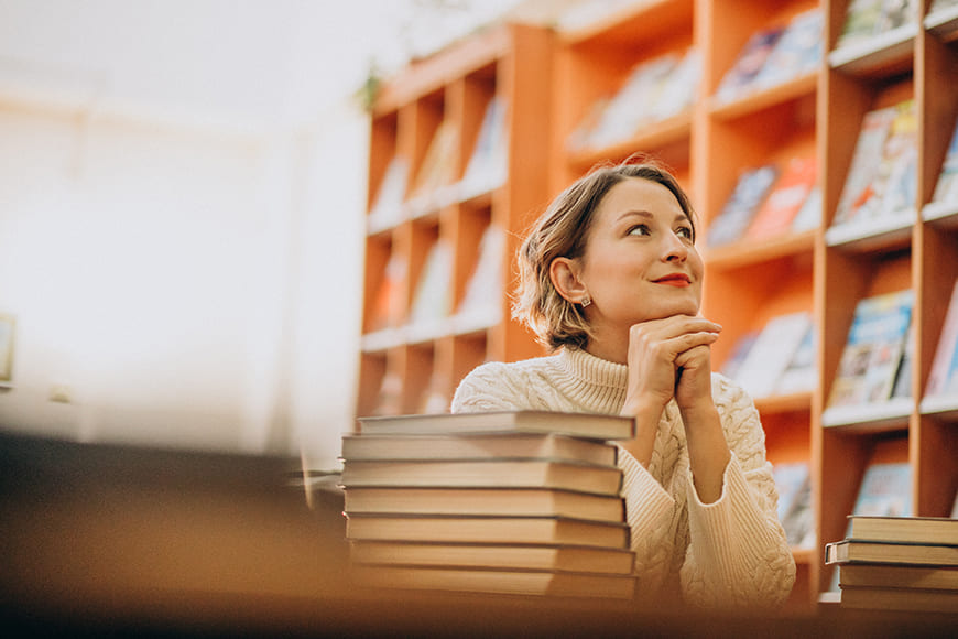 Author Poses That Work Best for Book Covers, Amazon & Social Media 7