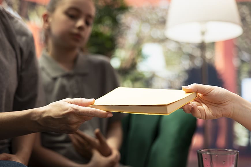 Author Poses That Work Best for Book Covers, Amazon & Social Media 8