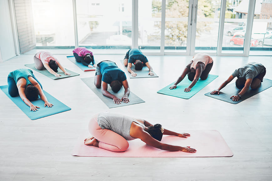 Yoga Photography Poses Flow-Friendly Ideas for Social Media 5