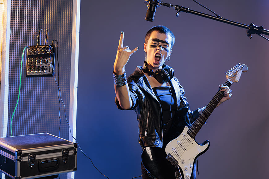 Cinematic Poses for Musicians, DJs, and Nightlife Artists 5