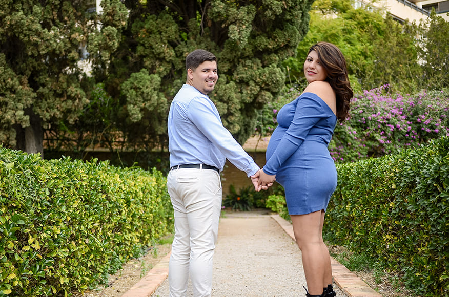 Confident Poses for Plus-Size Male Portraits and Groom Shoots 5