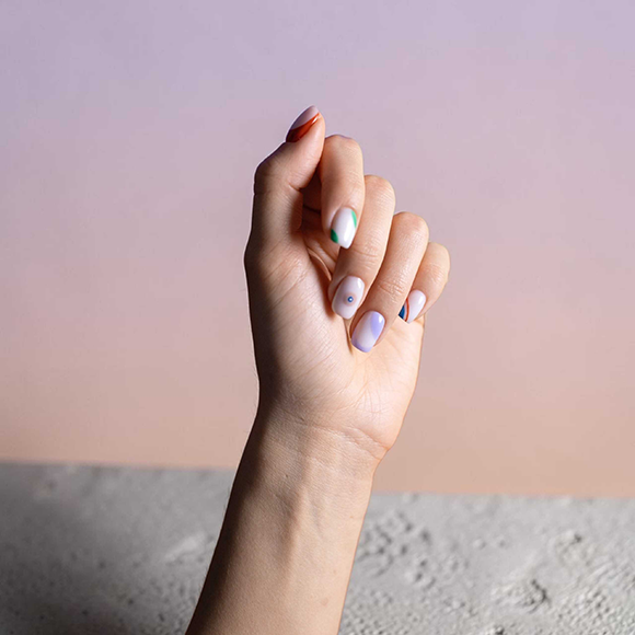 Easy Mobile AI Apps for Better Nail Art Portfolio Photos 5