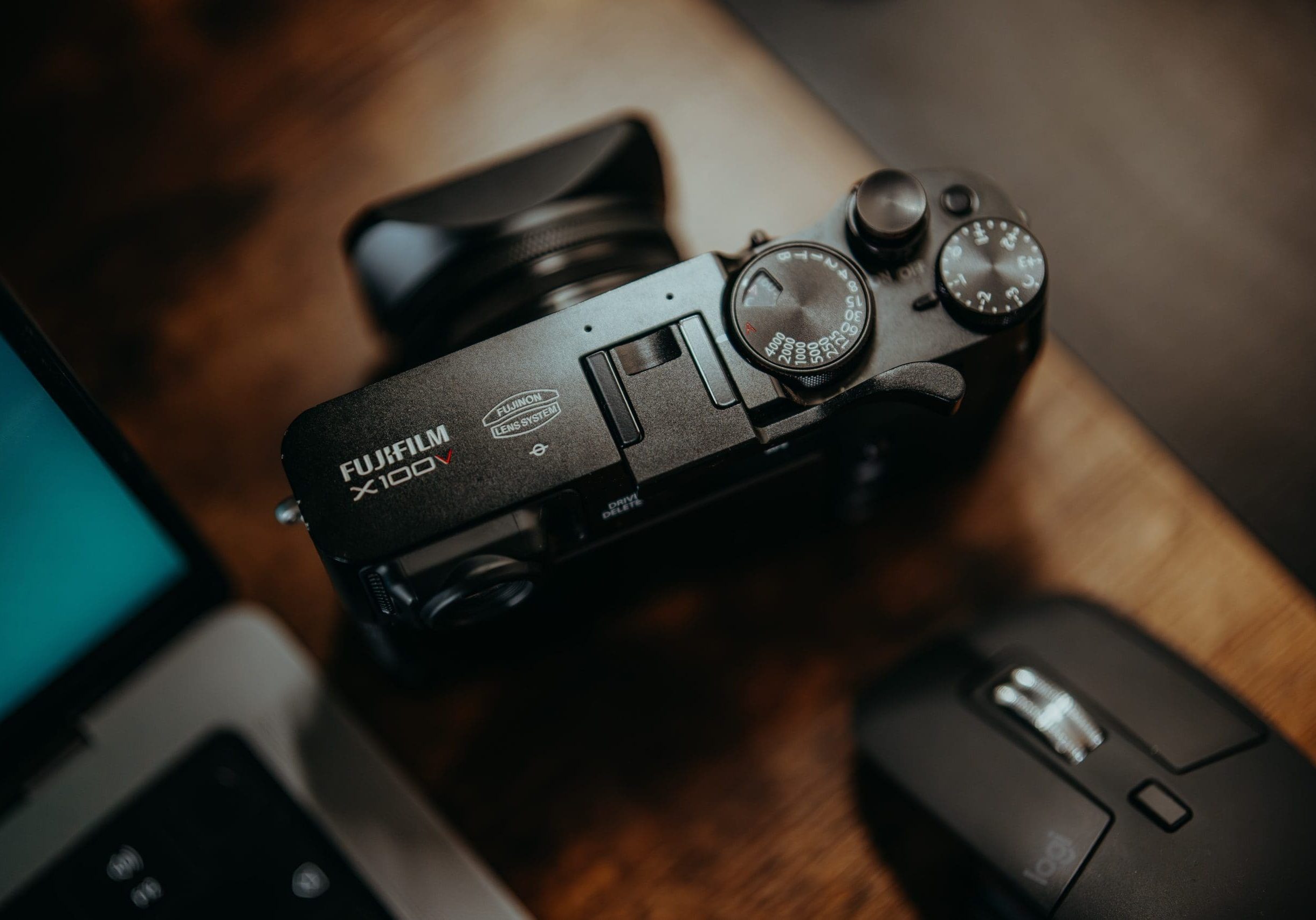 Review: Fujifilm X100V – Like Shooting With An Endless Roll of Film