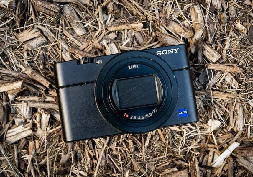 DSC-RX100 III Compact Digital Camera