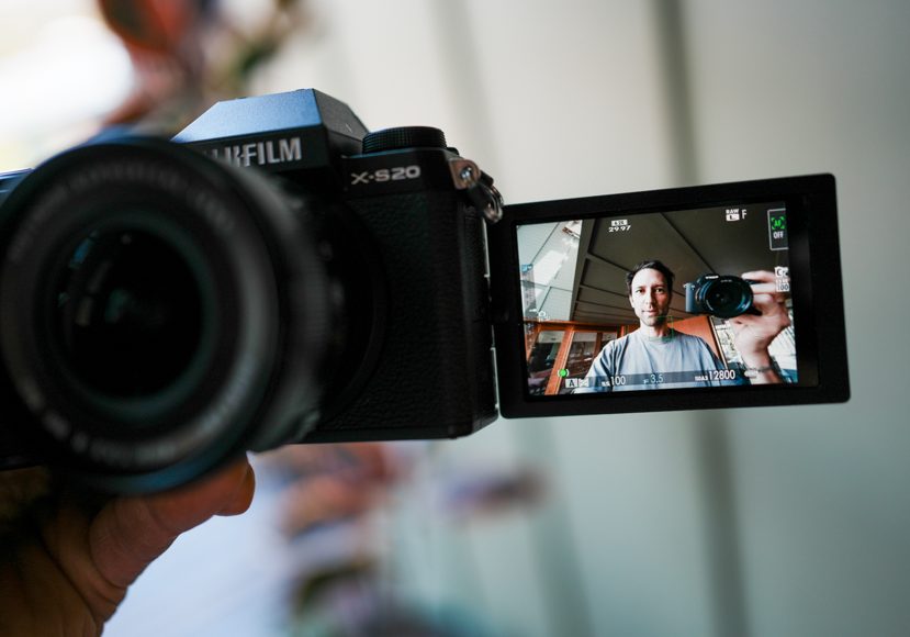 Panasonic brings vlogging into sharp focus with G100 mirrorless camera
